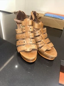 Tod's Women's Brown Natural Platform 12 Gladiator Laser Cut Sandal Size 38 US8.5 - Picture 1 of 6
