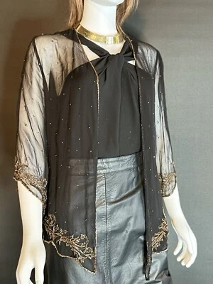Chaqueta transparente negra vintage con hermosos detalles de cuentas doradas chal transparente retro Foto 1 de 4