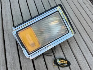 1977-1979 Cadillac Deville Fleetwood OE Corner Parking Turn Signal Light Driver - Picture 1 of 5