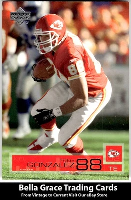 2002 Upper Deck #88 Tony Gonzalez Kansas City Chiefs NFL Football - Image 1 of 2