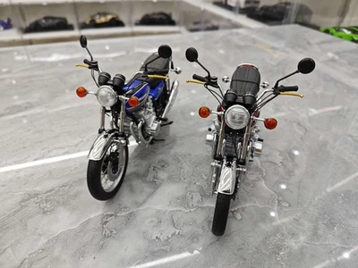 Minichamps 1:12 1972 Kawasaki 900 Z1 SUPER 4 Alloy Motorcycle Model - Image 1 of 4