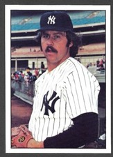 1975-1976 SSPC #425  Jim Catfish Hunter  NEW YORK YANKEES  NM-MINT  A