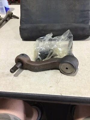 Brazo de rueda loca de dirección marca Silver K6251 Foto 1 de 2