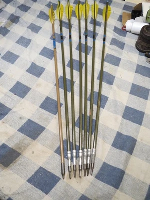 Mixed Lot of 7 Vintage Bear Wooden Arrows 29 to 30 Inches - Image 1 of 4