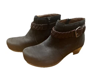 Dansko Tivoli Michelle Black Size 40 Nubuck Leather Side Zip Ankle Boots Buckle - Picture 1 of 14