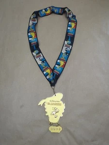 2003 Disney Half Marathon Medal Donald Duck 10th Anniversary Lanyard - Picture 1 of 16