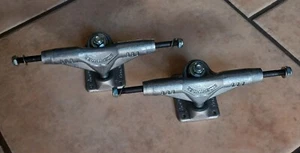 2 Vintage Gullwing Trucks 8.5" Sidewinder New 80s Skateboard All Metal - Picture 1 of 4
