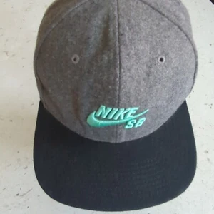 NIKE SB SKATEBOARDING BASEBALL HAT CAP BY NIKE ADULT ONE SIZE WOOL GREY BLACK - Picture 1 of 9