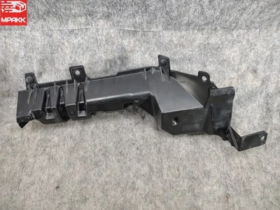 2020-2025 Chevrolet Silverado 2500 Right Side Radiator Air Baffle OEM 84126422 - Image 1 of 4