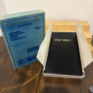KJV Holy Bible Deluxe Gift And Award Bonded Leather Red Letter Concordance NEW - Imagen 1 de 8