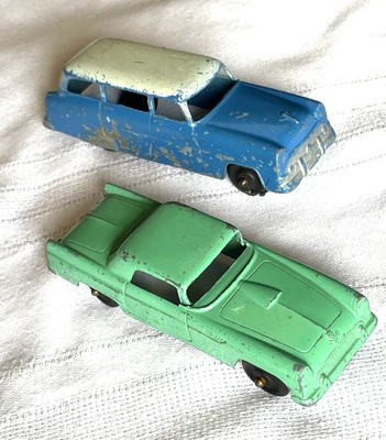 Lote DE COLECCIÓN de 2 juguetes Tootsie, diecast, Ford Thunderbird 1955 y Ford Ranch Wagon Foto 1 de 4