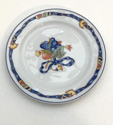 Bernardaud  Limoges France Boutique du Musee small decorative 5" small plate - Image 1 of 4