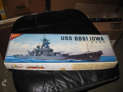 Piezas selladas USS BB61 Iowa kit motorizado por Nichimo en escala 1/500 - sin calcomanías Foto 1 de 2