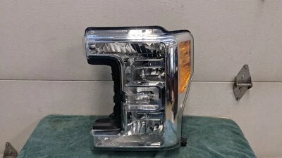 Conjunto de faros halógenos LH HC3B13006A Ford F250-F550 Super Duty 2017-2019 Foto 1 de 4