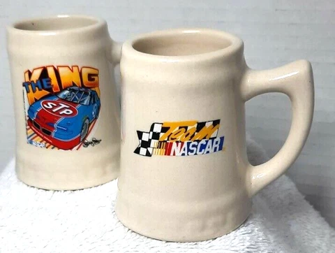 Team Nascar And Richard Petty Autographed 4 Oz Felt Bottoms Lot Of 2 Mini Mugs Cover