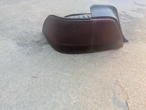 1997 98 Acura RL Rear Left Tailight Lens - Bild 1 von 3