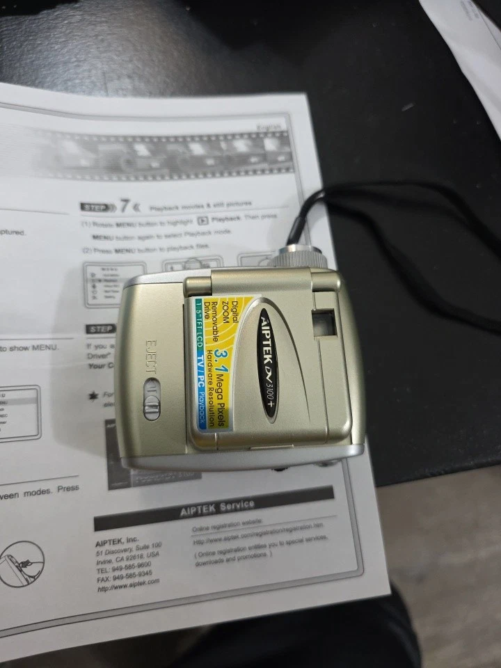 Videocámara con zoom digital AIPTEK POCKET DV 3100 3,1 MEGAPÍXELES + TRÍPODE Y ESTUCHE Foto 1 de 1