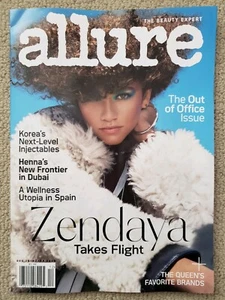 Zendaya, Rachel Brosnahan, Jeanne Damas Allure Magazine December 2019 - Picture 1 of 12