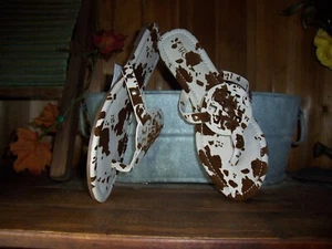 CATOS COW PRINT FLIP FLOP SHOES SANDALS SIZE 9 STYLISH SUMMER SHOES CASUAL NEW - Picture 1 of 1