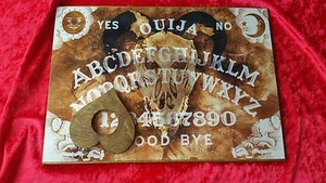 Klassisches Holz Ouija Brettspiel & Planchette Anleitung Totenkopf Paranormal - Bild 1 von 4