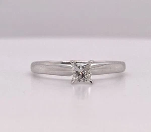 Anello di fidanzamento solitario diamante principessa naturale oro bianco delicato 14K 0,30 carati - Foto 1 di 9