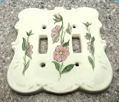 Placa de interruptor de luz vintage porcelana pintada à mão flores rosa dois alternadores - Imagem 1 de 4