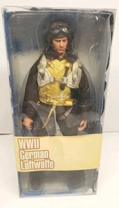 threezero WWII. Modellino pilota tedesco Luftwaffe 1:6 Luftwaffe 12 pollici - Foto 1 di 7