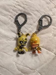 Lote de 2 llaveros colgadores mochila FNAF Five Nights At Freddy's - Imagen 1 de 3