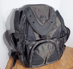 Alienware Deluxe Oversize Laptop Gray Black Computer & Accessories Backpack - Photo 1/10
