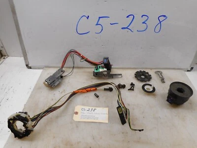 Cadillac Deville 1999 componentes de columna de dirección varios Foto 1 de 3