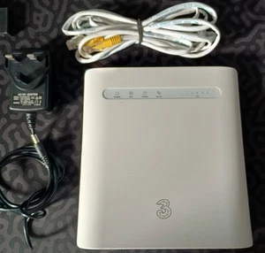 ZTE MF286 4G LTE Wifi Router - Photo 1/2