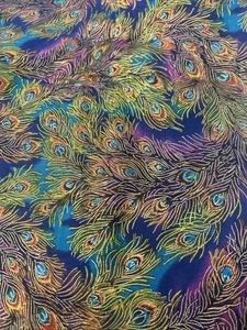 Pfauenfedern Robert Kaufman D6560 Baumwollstoff FQ  - Bild 1 von 4