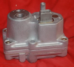 warmlaufregler BMW 0438140005 Überholt wie NEU - Picture 1 of 10