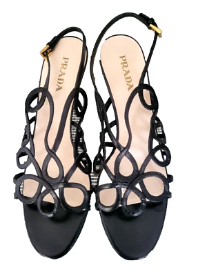 AUTÉNTICAS SANDALIAS DE TACÓN DE AGUJA PRADA NEGRAS DE CUERO ONDULADO CON TIRAS 40/10 Foto 1 de 4