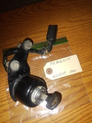 Interruptor de encendido Honda XL175 1978 con soporte de llave OEM Foto 1 de 4