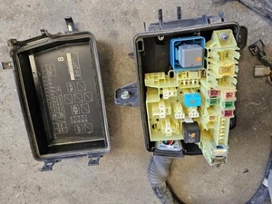 USED 2018 HINO 268 FUSE BOX AS SHOWN  82956-E0290  5PVNJ8JV4J4S69379 Los Angeles - Picture 1 of 8