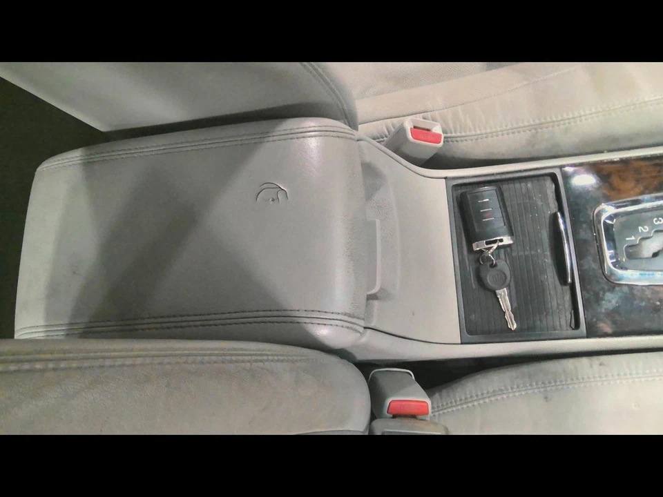 Used Front Lower Center Console fits: 2008 Cadillac Dts floor Front Lower Grade Foto 1 de 4