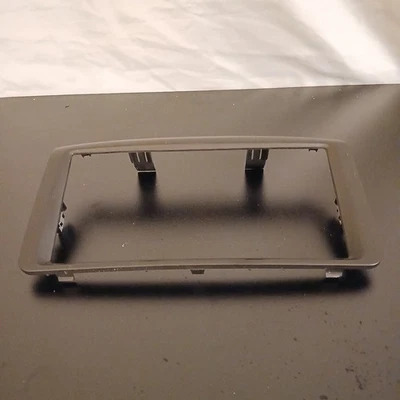 Dodge Grand Caravan Town & Country 2008-2020 radio estéreo bisel marco de ajuste OEM Foto 1 de 4