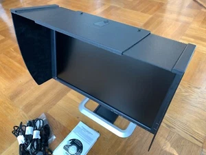 Grafikmonitor HP LP2475w + Blendschutz PChOOD - Bild 1 von 7