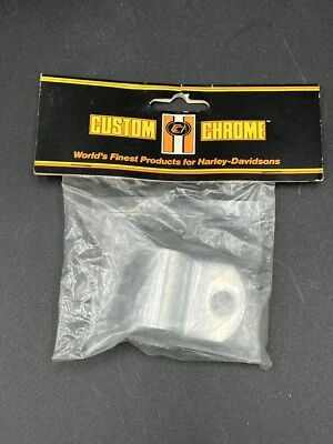 CUSTOM CHROME HARLEY DAVIDSON Chrome Turn Signal Clamp 68795-68 - Image 1 of 4