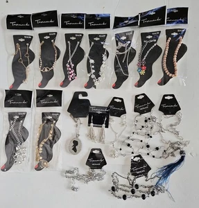 Lote de 15 Piezas de Joyería de Moda Tapamanda - Mezcla de Collares, Pulseras y Pendientes - Imagen 1 de 15