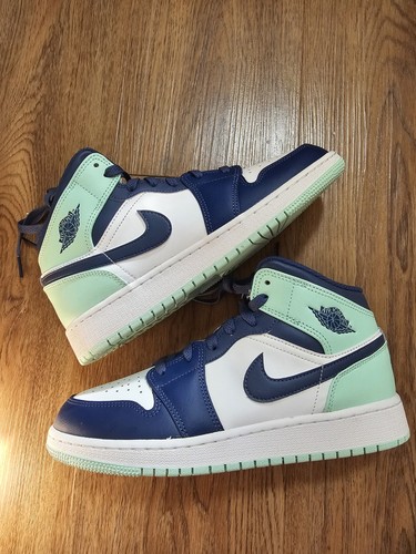 Air Jordan 1 Mid 'Mystic Navy Mint Foam' GS taglia 6 anni 554725 413
