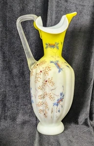 Antikes viktorianisches gefasstes satiniertes Glas Ewer mundgeblasen gelbe Blumen 10" Emaille - Bild 1 von 13