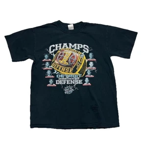 Vintage 2004 Detroit Pistons NBA Champs T Shirt Department of Defense Ring Sz M - Picture 1 of 5