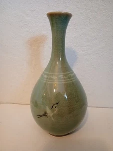 Vintage Japanese Vase Crackled Celadon Porcelain Vase Flying Cranes 7" Signed - Picture 1 of 7