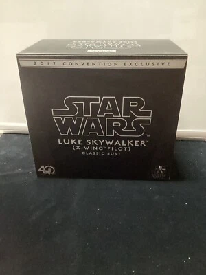 Gentle Giant Star Wars Luke Skywalker X-Wing Pilot Bust NEW Convention 2017 - Image 1 of 4