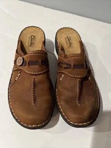 Mules artesanales Clarks para mujer marrón. Cuero nobuck 7,5 N para mujer negro-y-8 - Imagen 1 de 6