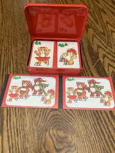 Vintage 1986 Weihnachten Teddybär Dose mit 2 Spielkartendecks komplett - Bild 1 von 10