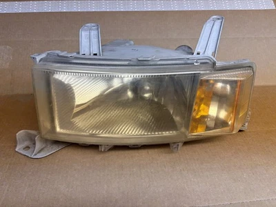 2004-2006 Scion XB 发球杆左灯 — 第 1/4 张图片