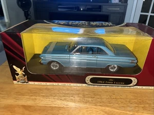 Modellino auto Ford Falcon Road Firma 1964 scala 1:18 pressofuso blu 92708 - Foto 1 di 13